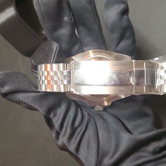 Fully Custom Built 40mm Seiko mod submariner with jigsaw dial. - Picture 5 of 5